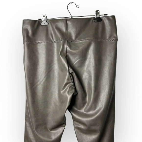 7 For All Mankind Grey  Vegan Leather Leggings - Picture 5 of 7